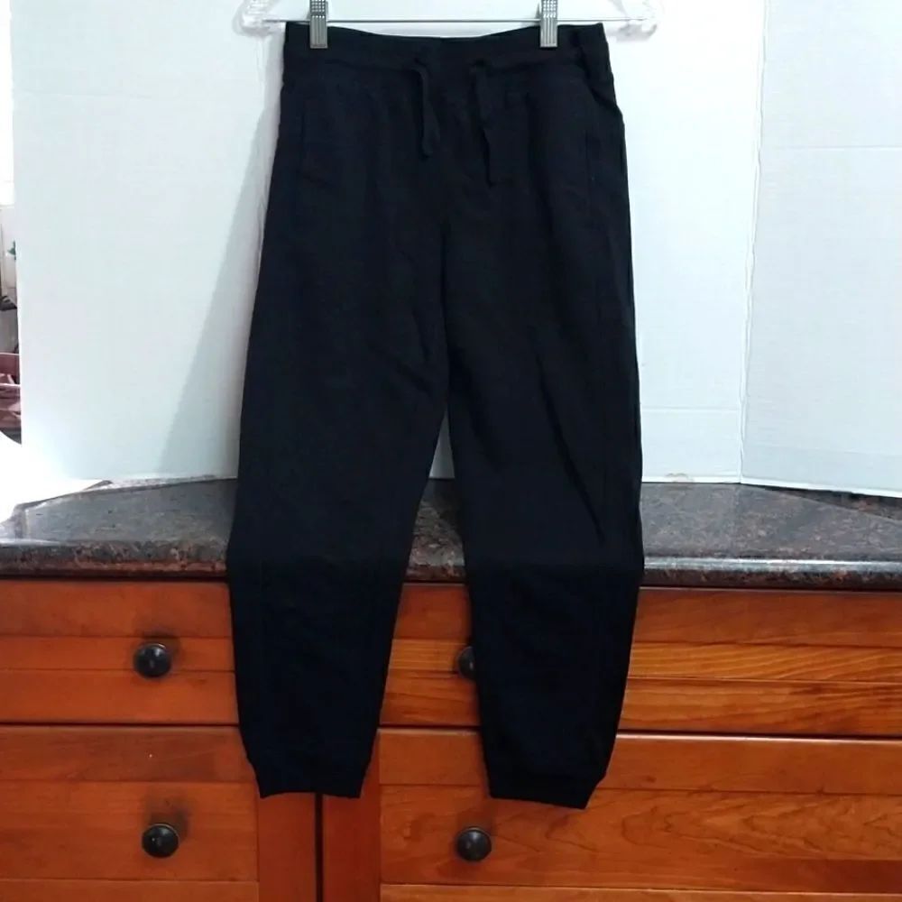 Zella Joggers...SIZE M...